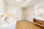 Exklusive kernsanierte Loftwohnung im Erstbezug mit Privatteich & Panorama-Glasfront - Erdgeschoßwohnung Münster / Albachten Albachten | Angebot:26621543