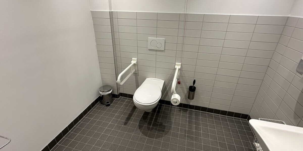 Behinderten-WC